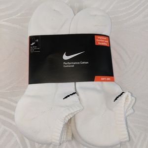 Nike Mens White Cushioned No Show Socks